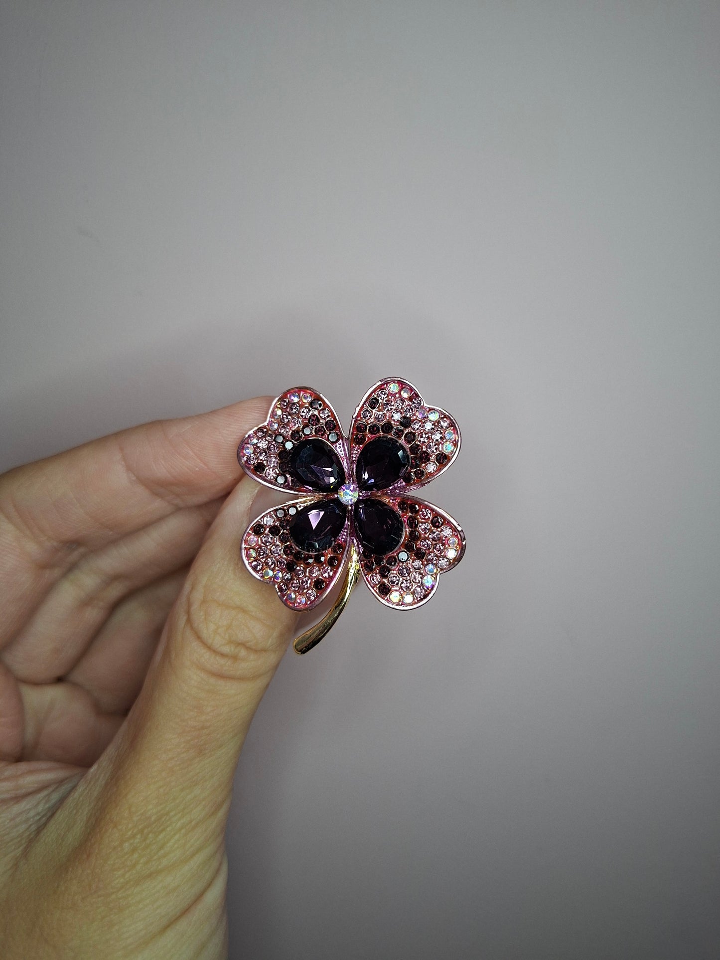 Broche S Klaver Paars