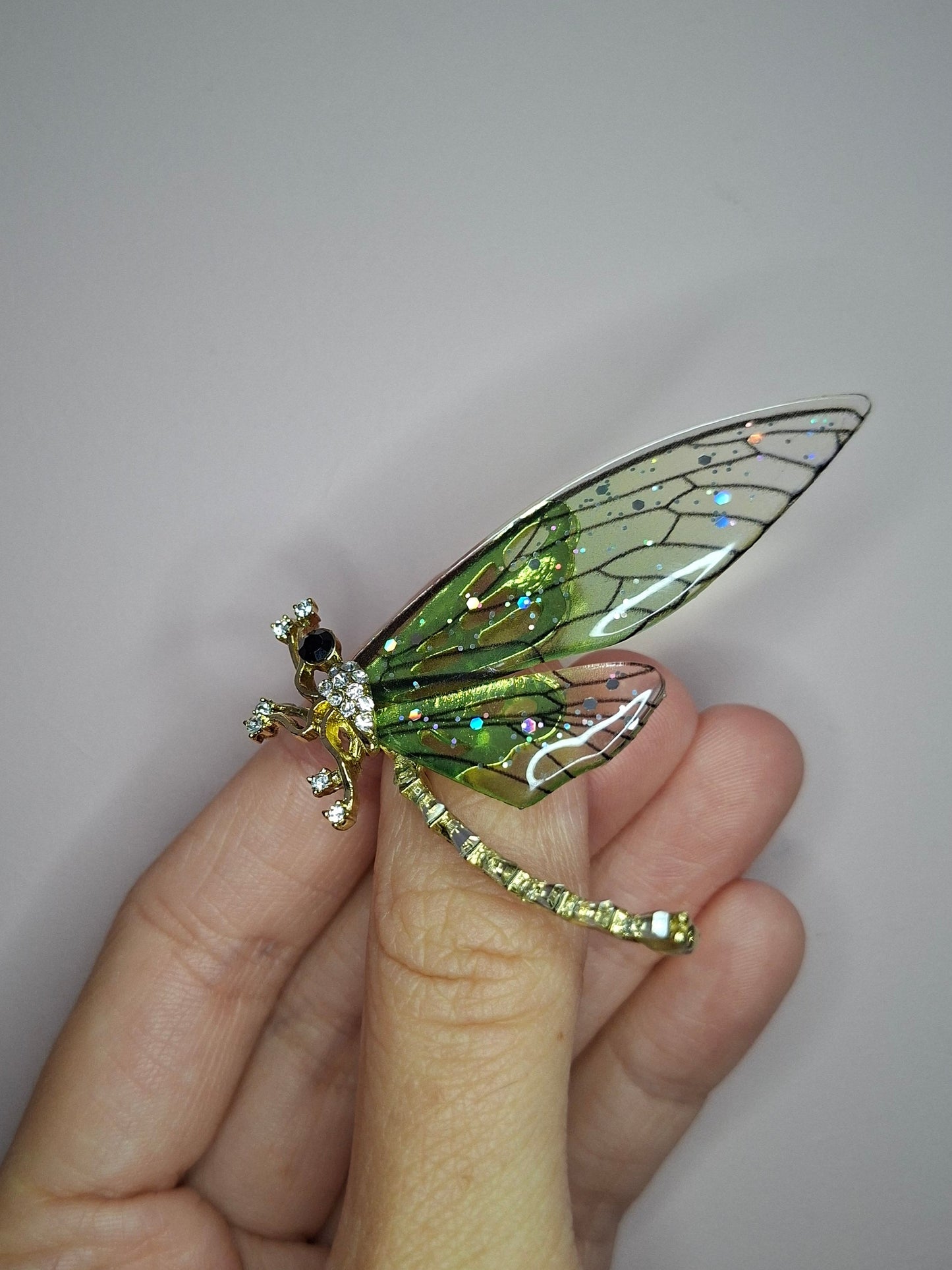 Broche S Libelle wings groen