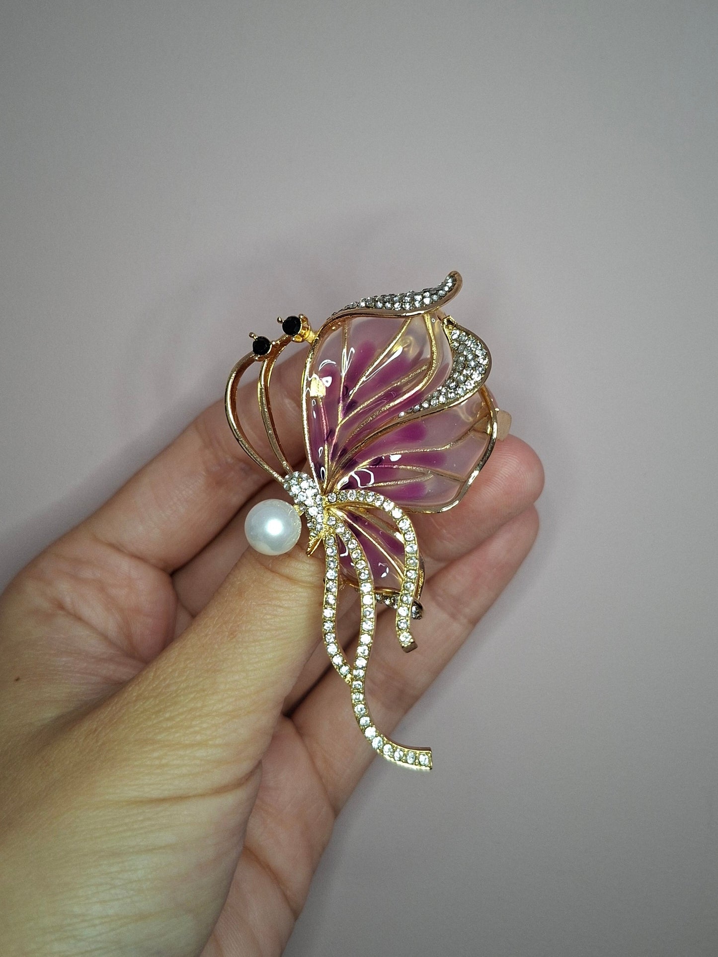 Broche M Vlindervleugel roze parel