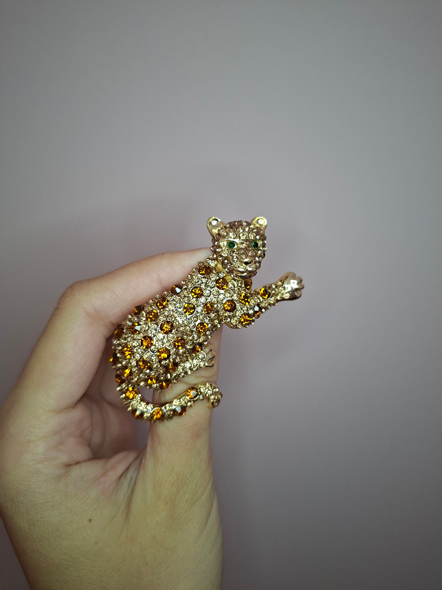 Broche M Panter Bruin