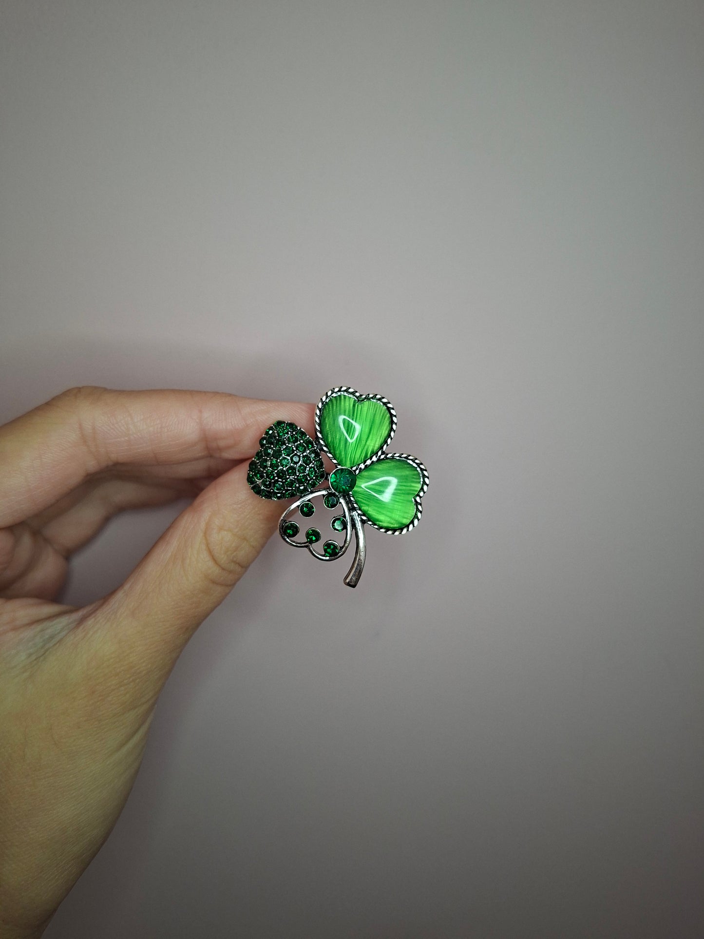 Broche S Klaver Open