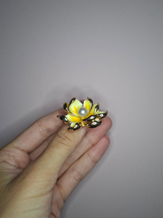 Broche S Lotus Geel