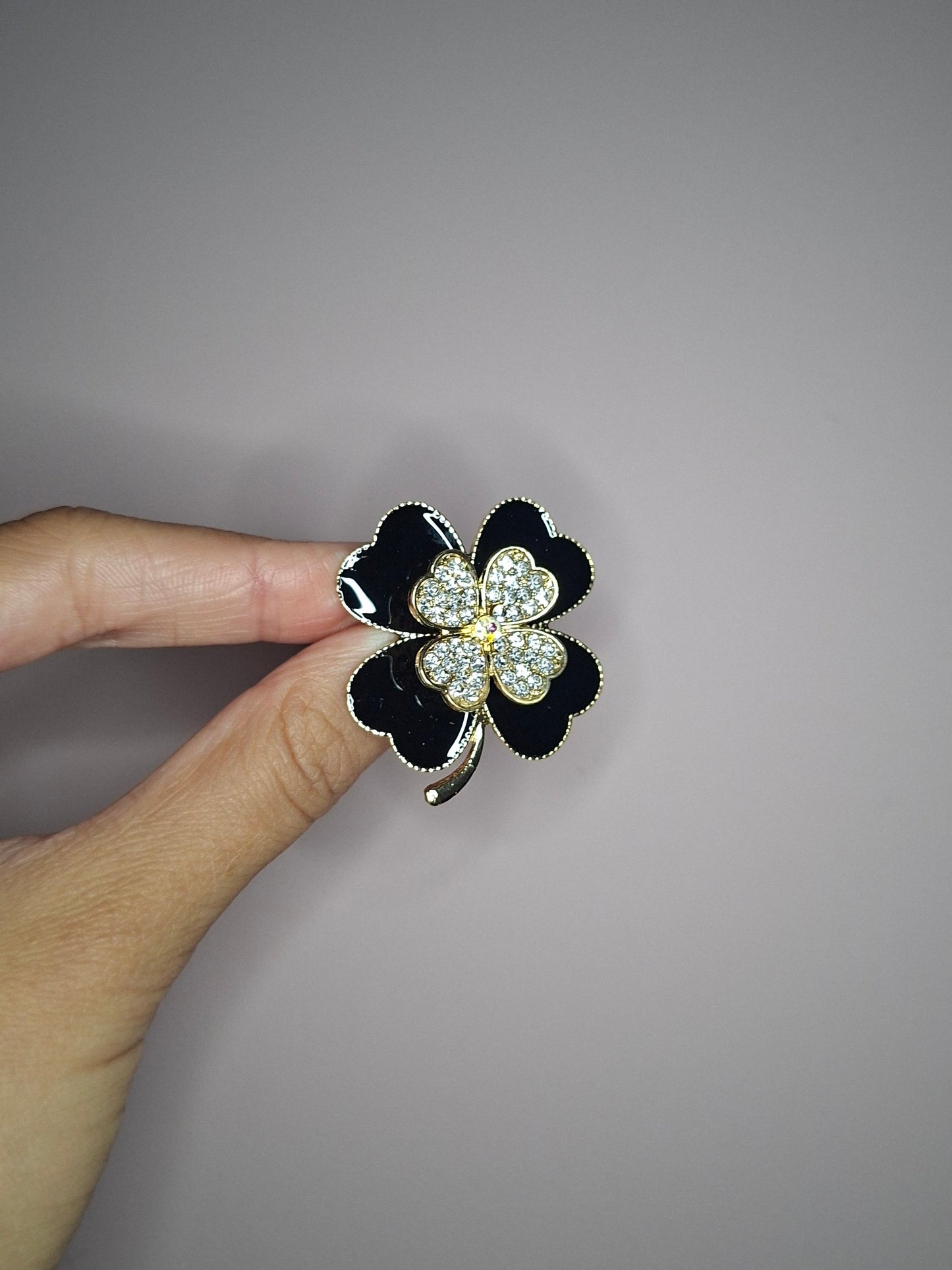 Broche S Klaver Zwarte