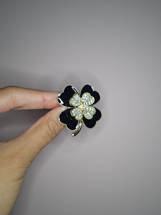 Broche S Klaver Zwarte